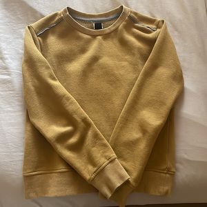 Bridge & Burn women’s sweater